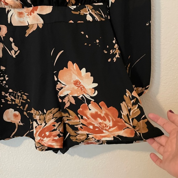 Like NEW Ali + Jay Romper 🧡 - Picture 2 of 6